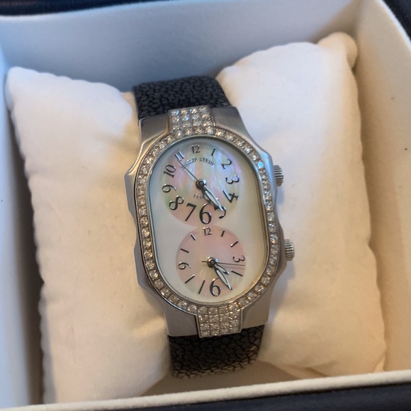 Philip Stein Teslar Diamond Signature Watch comes with metal band as well - Picture 8 of 11